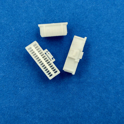 1.0mm Pitch Wire To Board Connector Housing Setara Untuk Molex 501189 Dengan Kontak Kuningan PA66